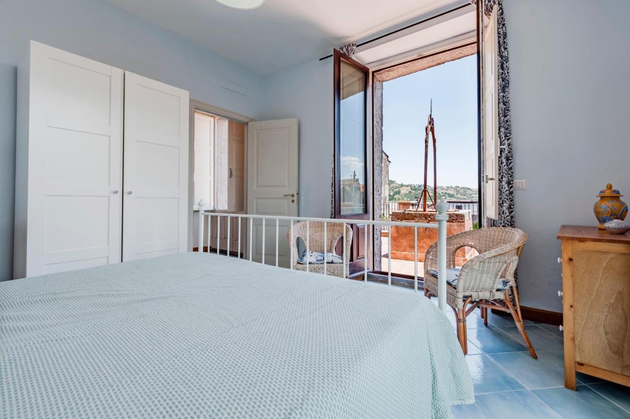 Gli Iris Apartments By Wonderful Italy Лингуаглоса Екстериор снимка