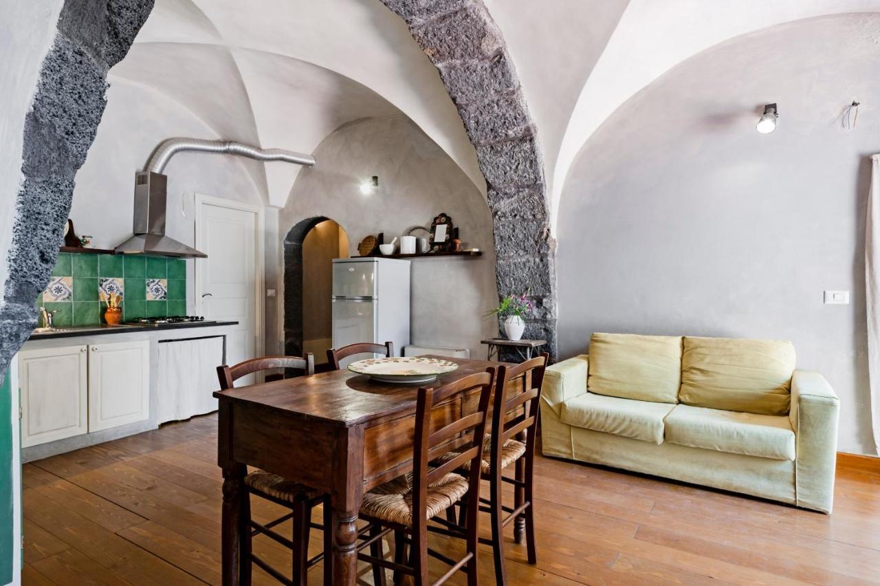 Gli Iris Apartments By Wonderful Italy Лингуаглоса Екстериор снимка