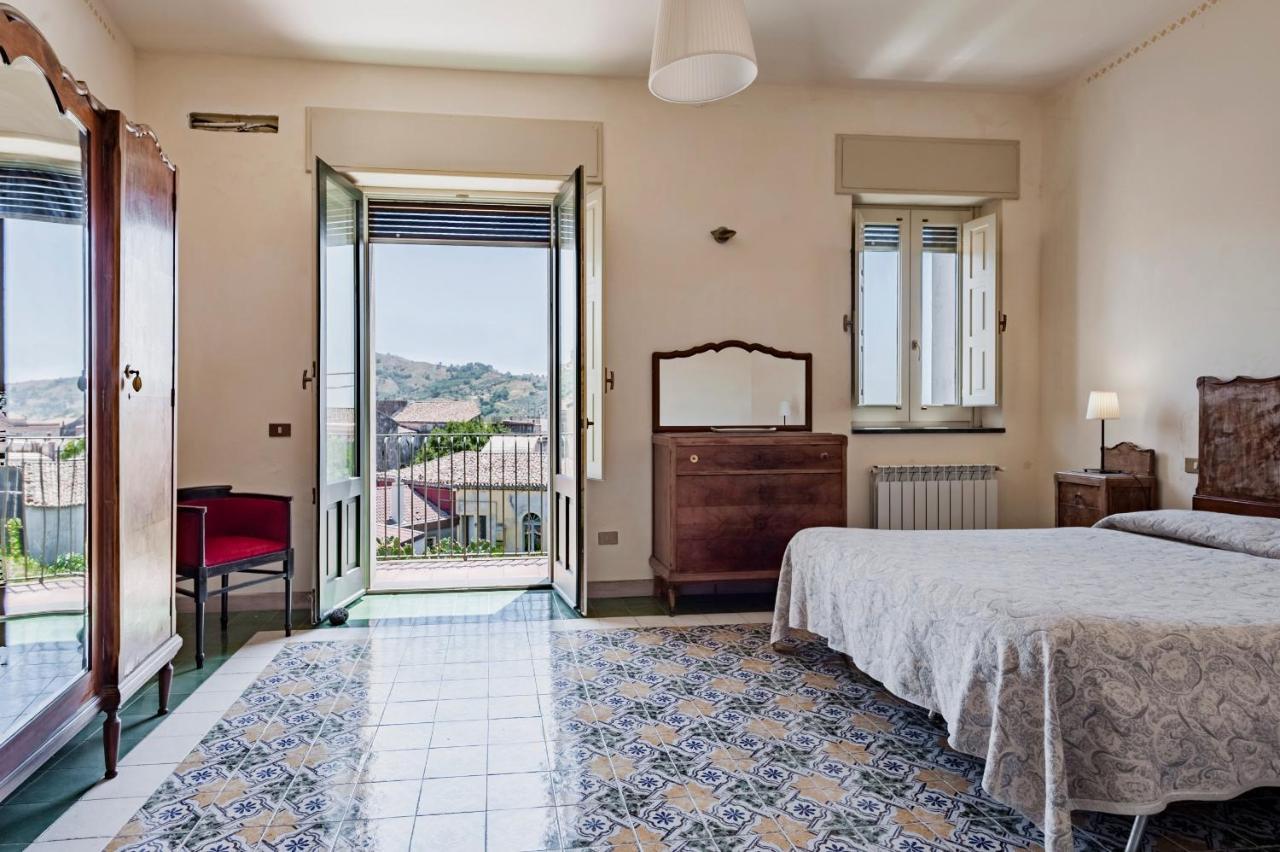 Gli Iris Apartments By Wonderful Italy Лингуаглоса Екстериор снимка