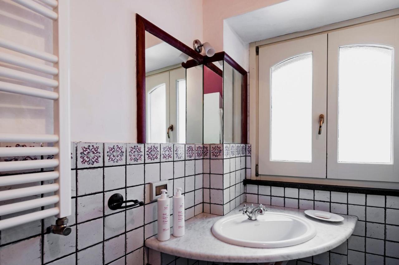 Gli Iris Apartments By Wonderful Italy Лингуаглоса Екстериор снимка