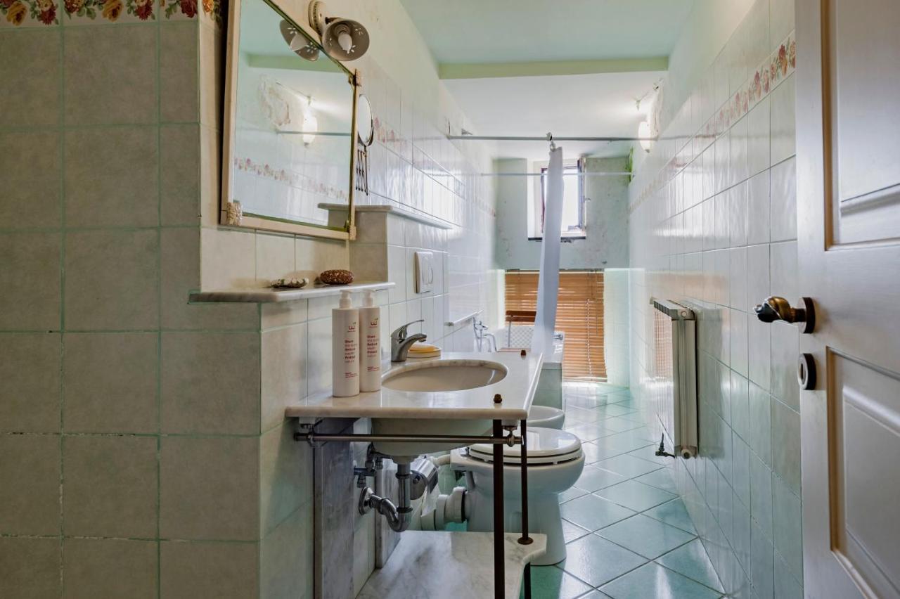 Gli Iris Apartments By Wonderful Italy Лингуаглоса Екстериор снимка
